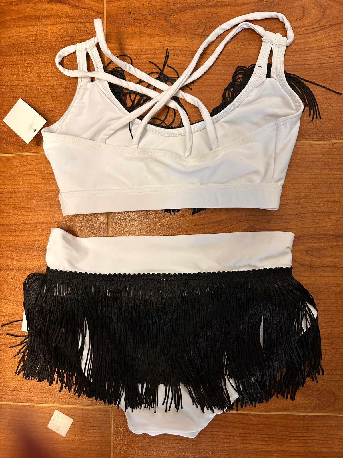 Pre-Owned Crop Top/Shorts Set Kandi Kouture XL Child White Fringe Jazz Contemporary