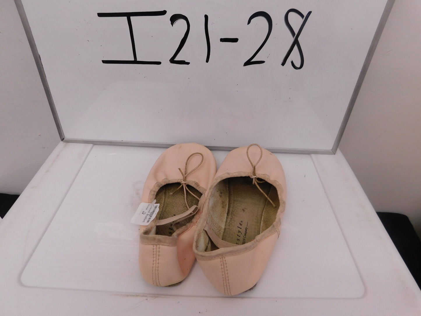 Pre-Owned Ballet Shoes Freestyle Big Kid 2M  Leather  Full Sole