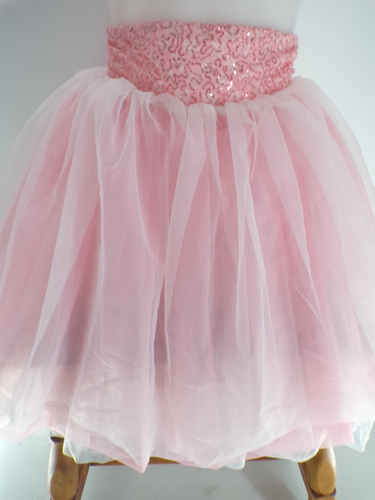 Pre-Owned Costume Curtain Call E1689 Large Adult Pink Lyrical Contemporary Sequin