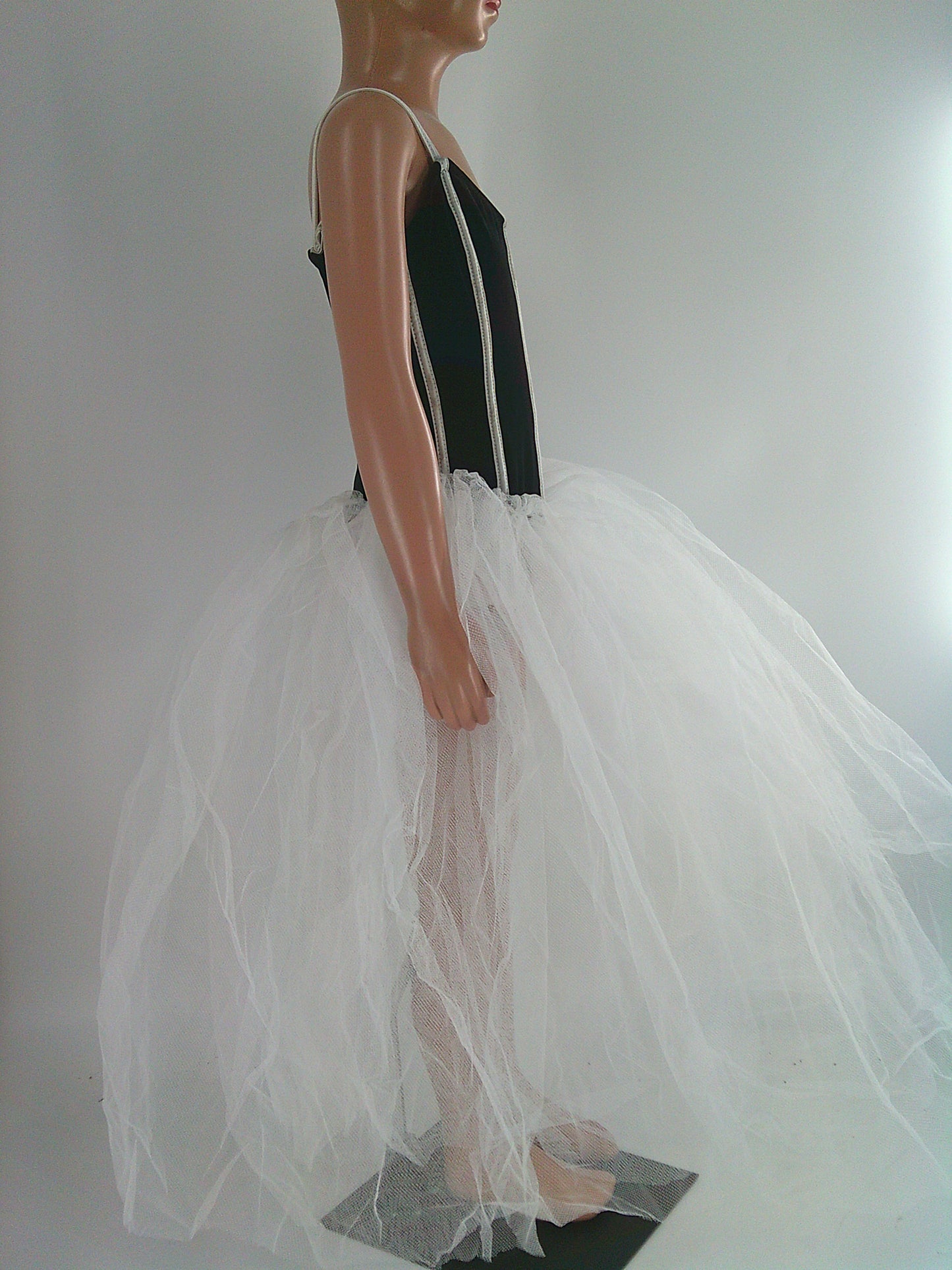 Pre-Owned Costume Curtain Call  C6597 Medium Child Black Tutu Ballet