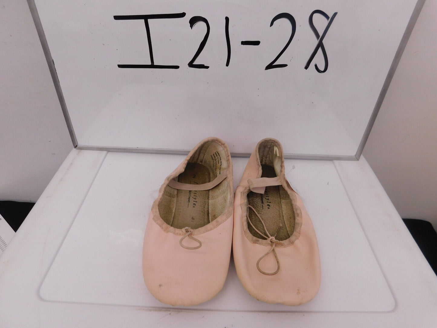 Pre-Owned Ballet Shoes Freestyle Big Kid 2M  Leather  Full Sole