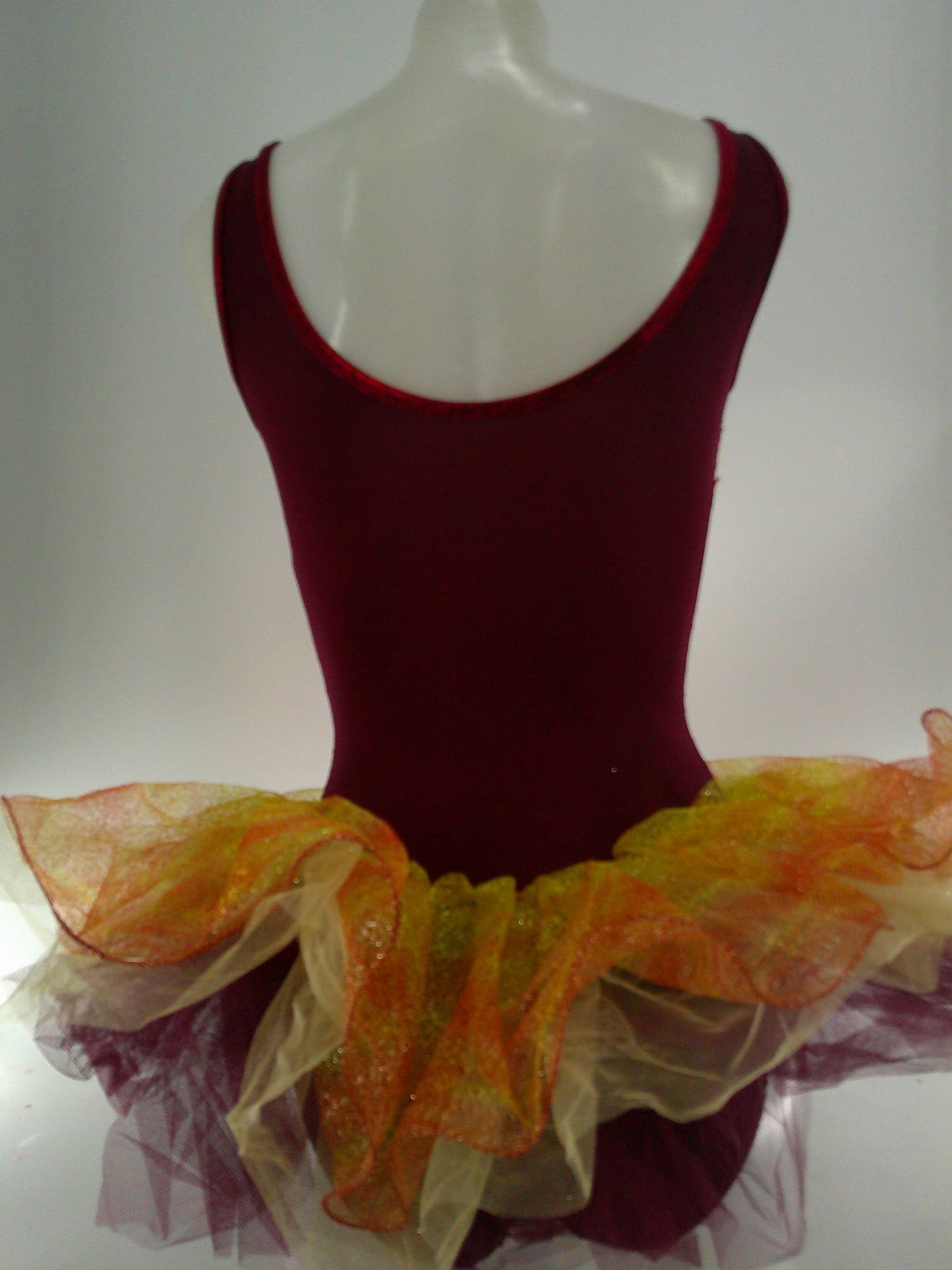 Pre-Owned Costume Curtain Call E636 Small Adult Burgundy Tutu Ballet Sequin