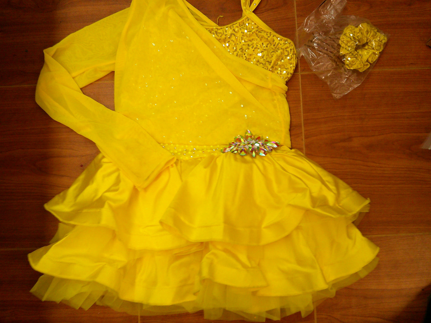 Pre-Owned Costume Weissman  14158 XL Child Yellow Fluffy Tutu Jazz Sequin & Stones