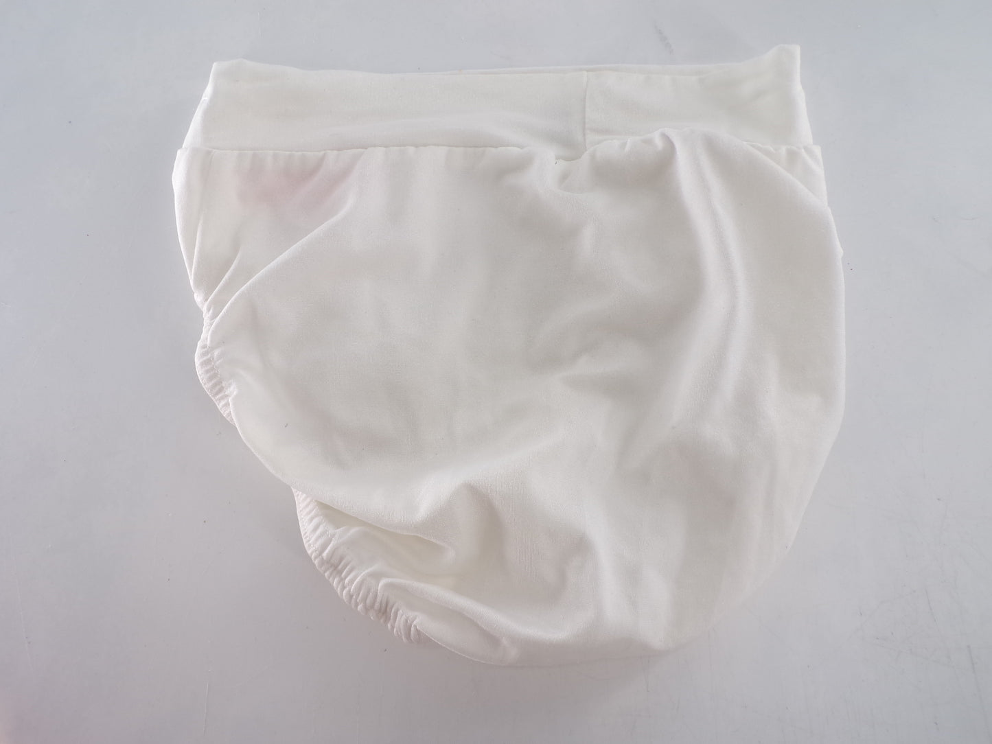 Pre-Owned Briefs Kelle   Small Adult White  Hip Hop