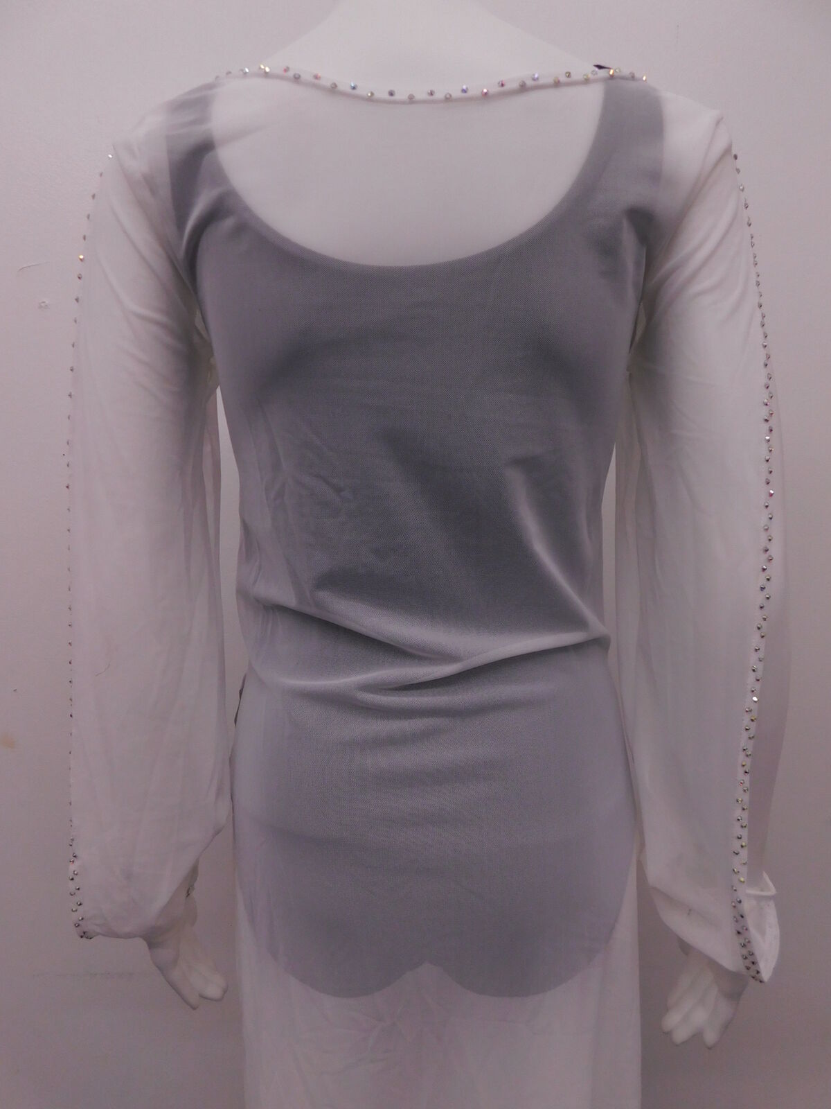 Pre-Owned Costume Unbranded Small Adult White Contemporary