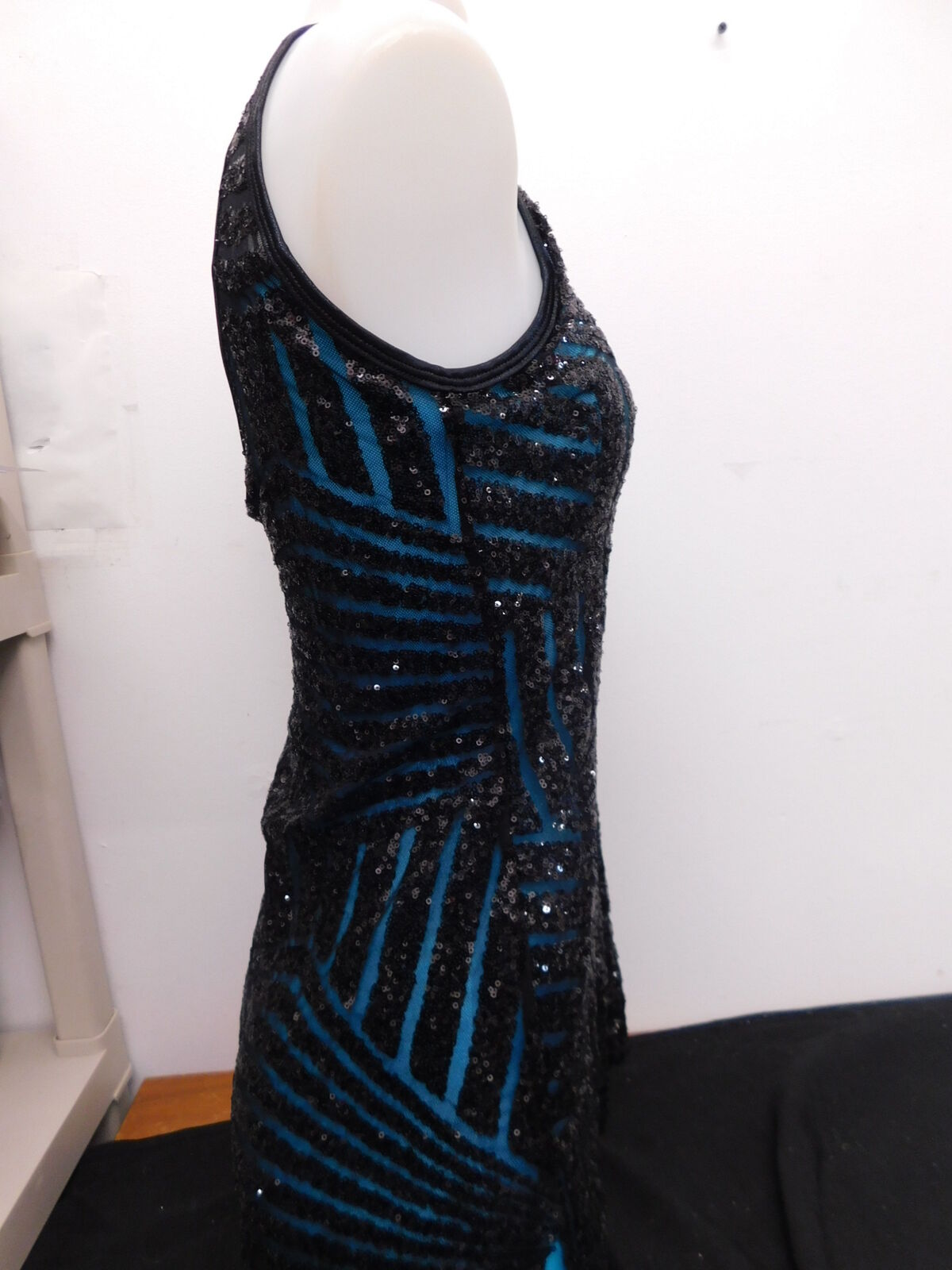 Pre-Owned Costume Curtain Call J5246 Medium Adult Turquoise Jazz Lyrical Sparkle Dress