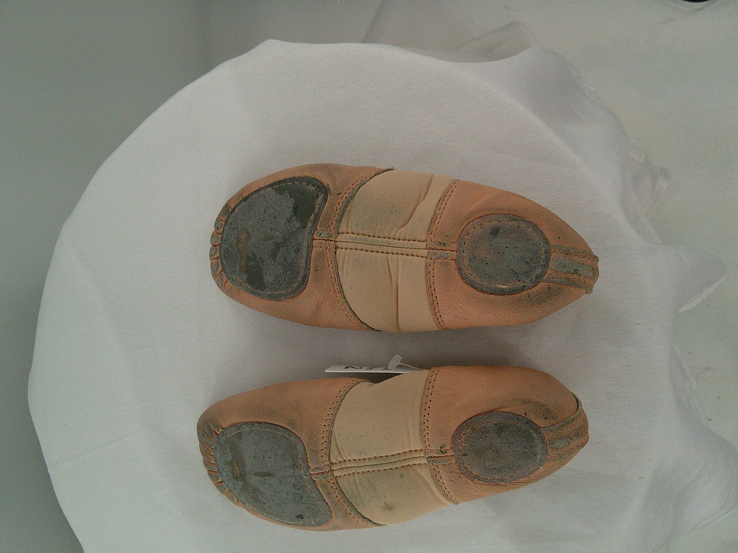 Pre-Owned Ballet Shoes Revolution Kids 2M Leather Single Strap Split Sole