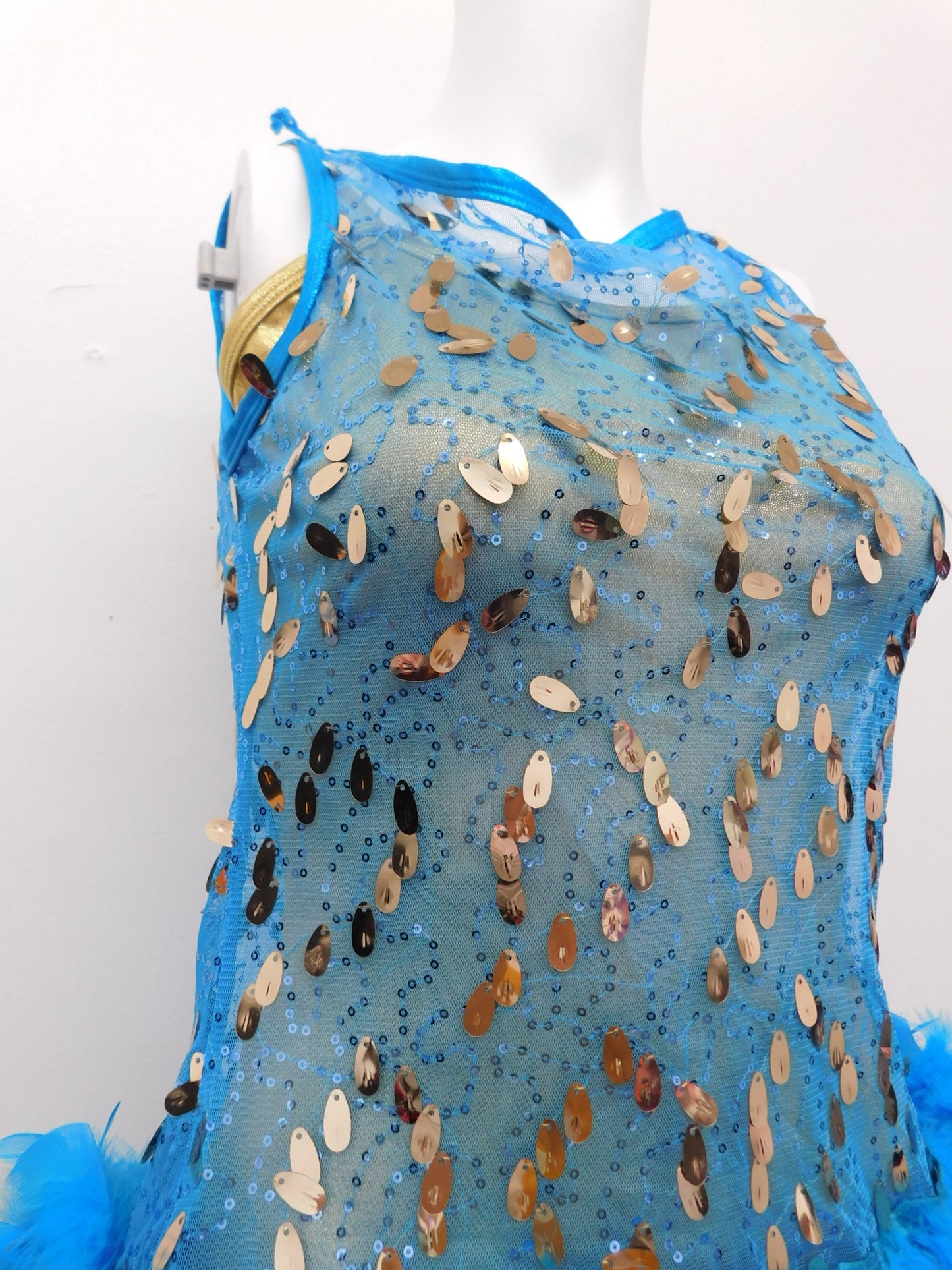 Pre-Owned Costume Curtain Call  J4792 Large Adult Turquoise Sequin Feathers Jazz Tap