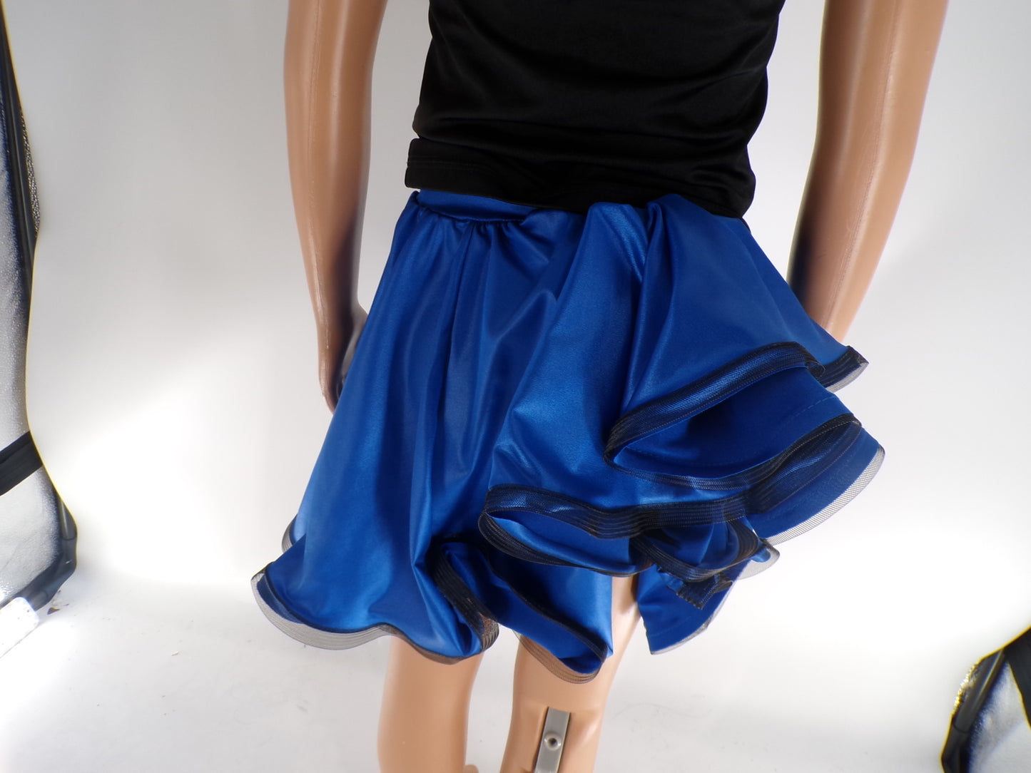 Pre-Owned Costume Skirt No Tag large Child Royal Blue Jazz Tap