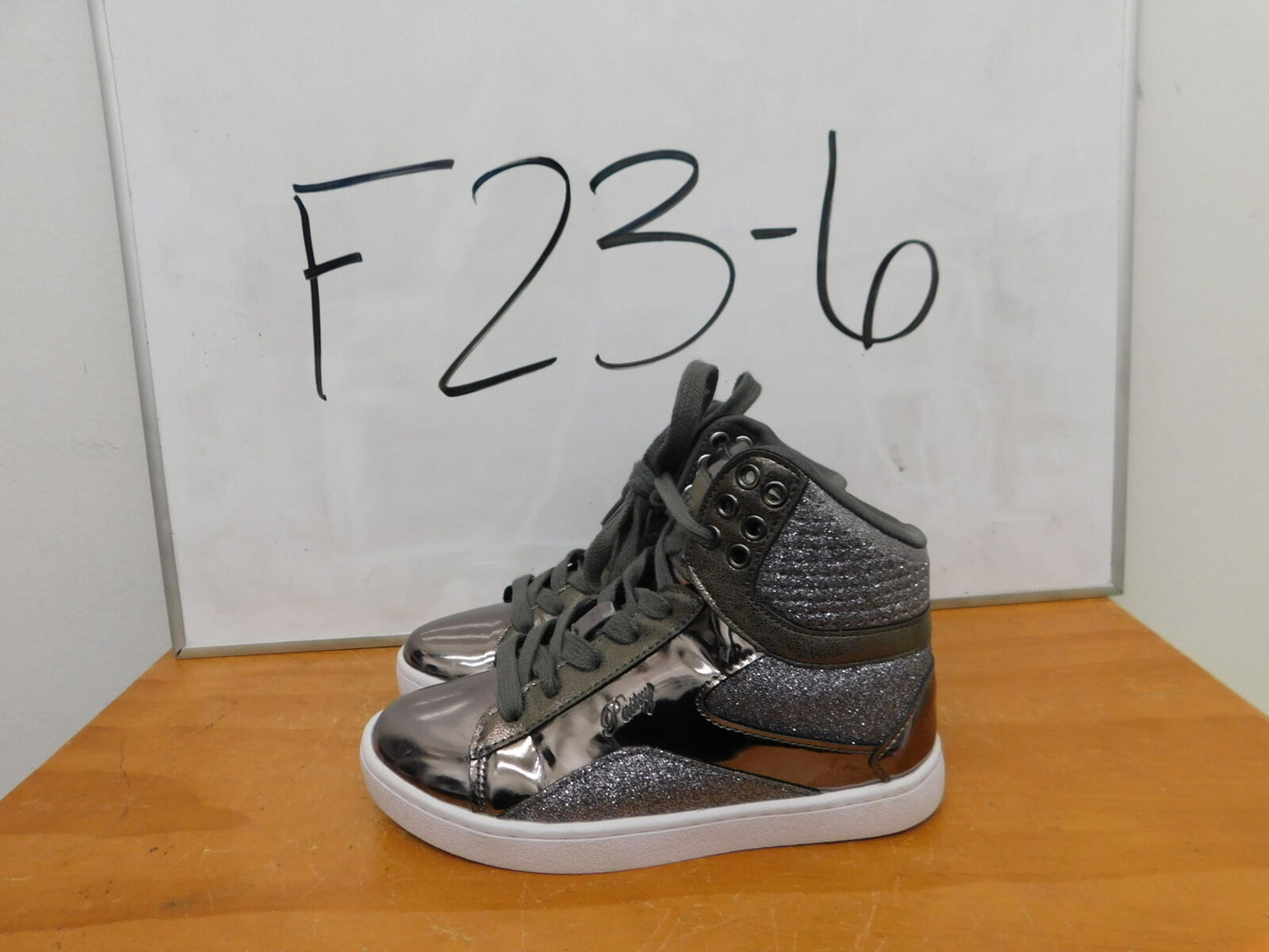 Pre-Owned Hip Hop Shoes Pastry Little Kid 13M Sneakers Glitter