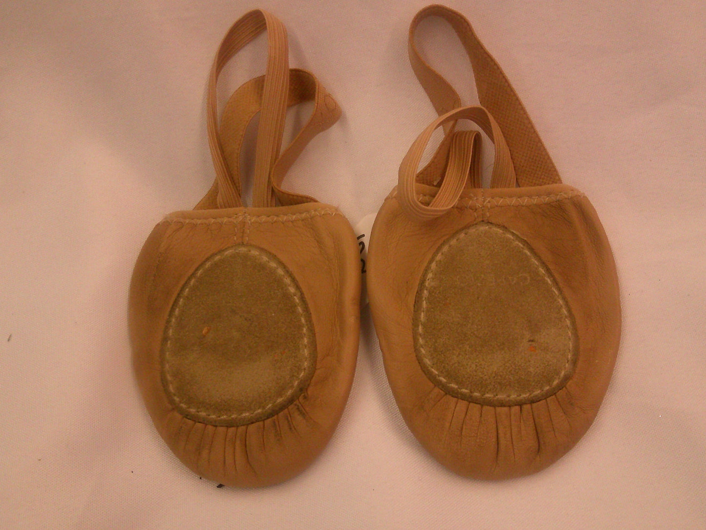Pre-Owned Contemporary Shoes Capezio Adult Medium Turners Leather Elastic