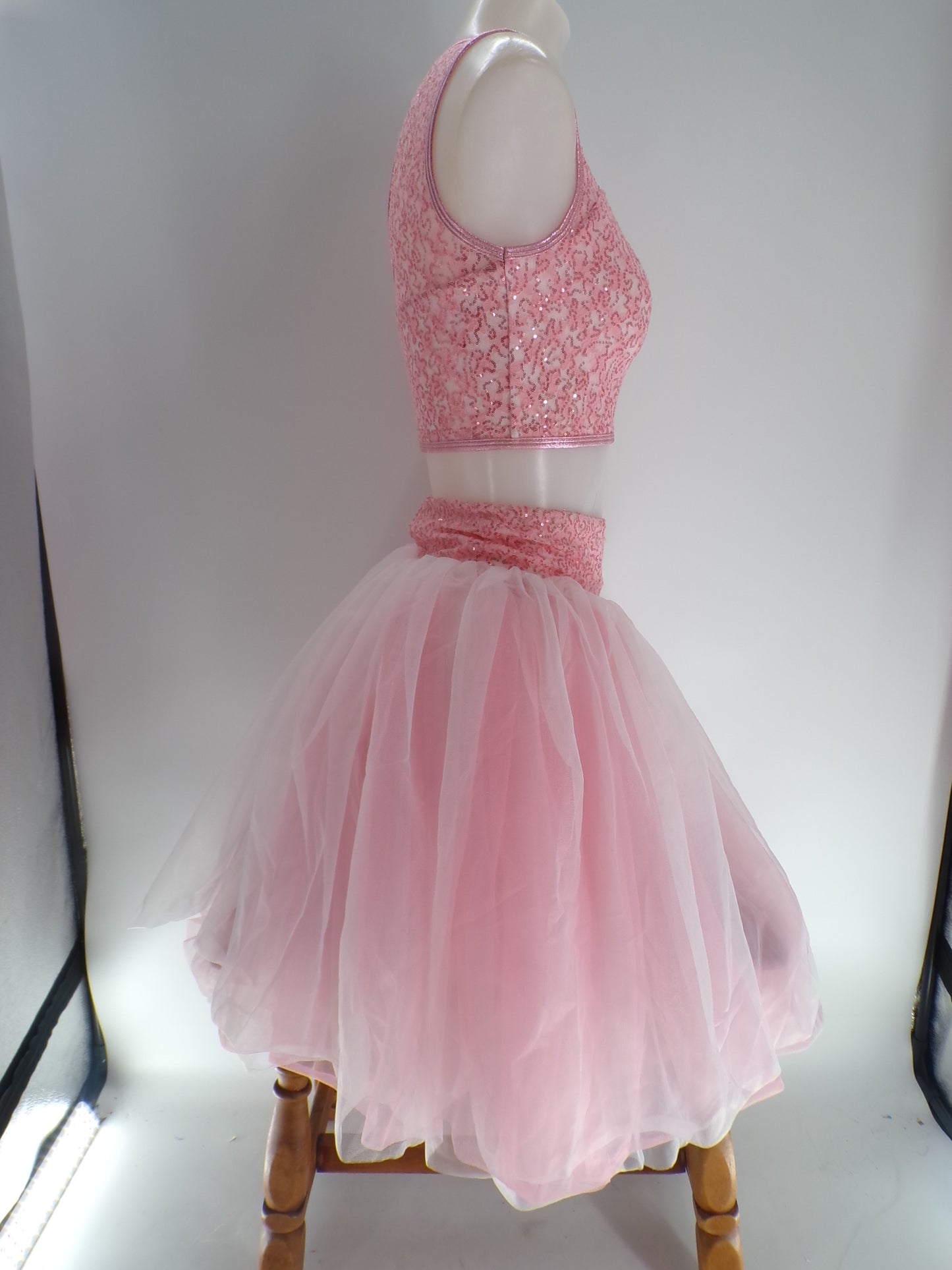 Pre-Owned Costume Curtain Call E1689 Large Adult Pink Lyrical Contemporary Sequin