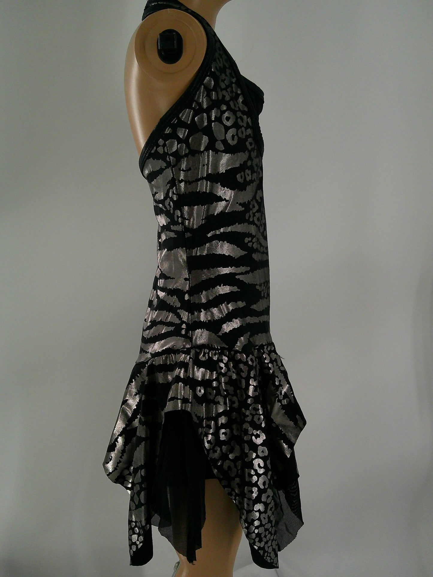Pre-Owned Costume Curtain Call  E1453 Large Child Black Biketard Jazz Metallic