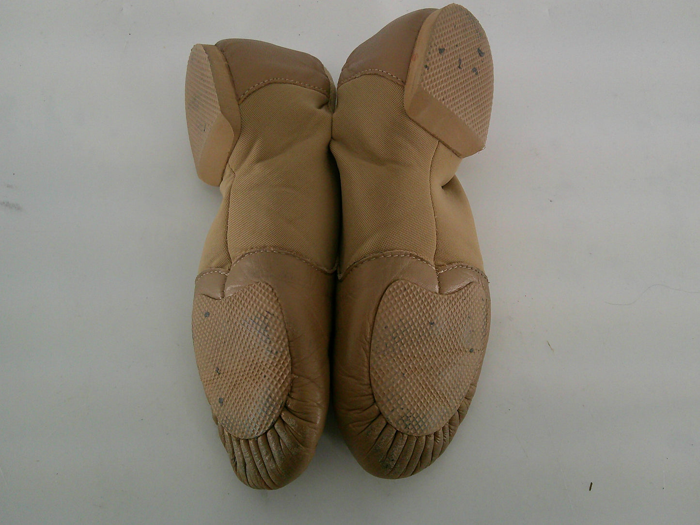 Pre-Owned Jazz Shoes DanzNMotion Adult 7M Stretch Leather Pull On Split Sole