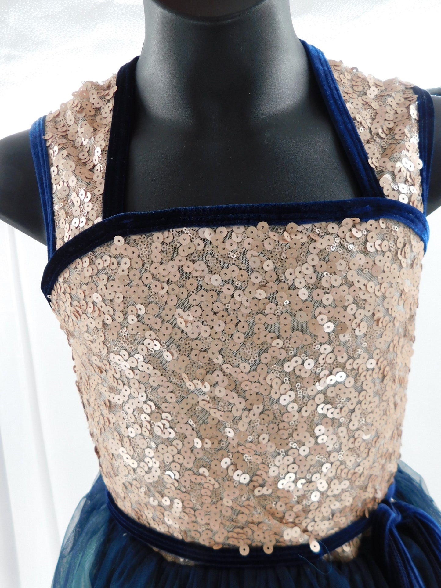 Pre-Owned Costume Curtain Call  C482 Large Child Gold-Navy Blue  Ballet