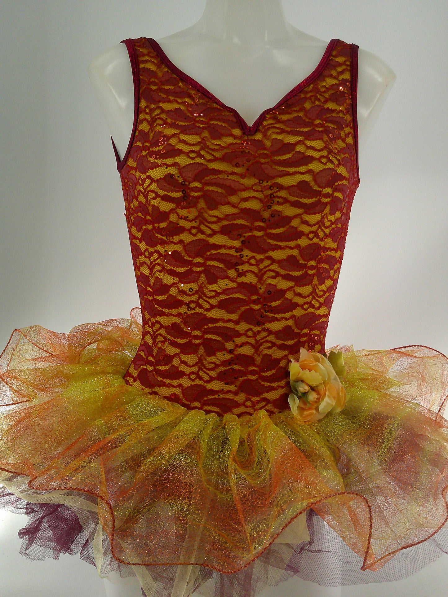 Pre-Owned Costume Curtain Call E636 Small Adult Burgundy Tutu Ballet Sequin