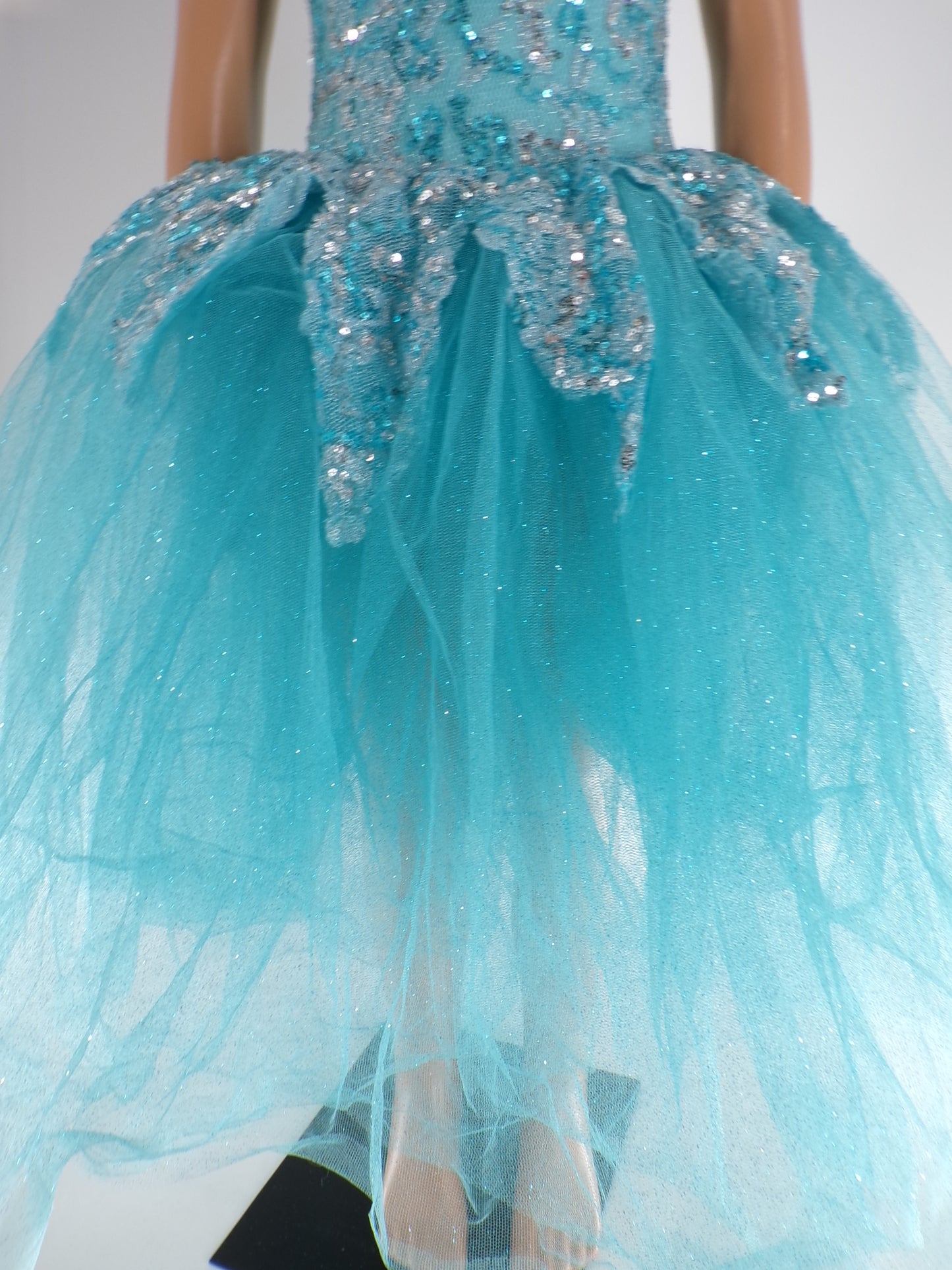 Pre-Owned Costume Revolution  236 Small Child Aqua  Ballet Sequins Nutcracker