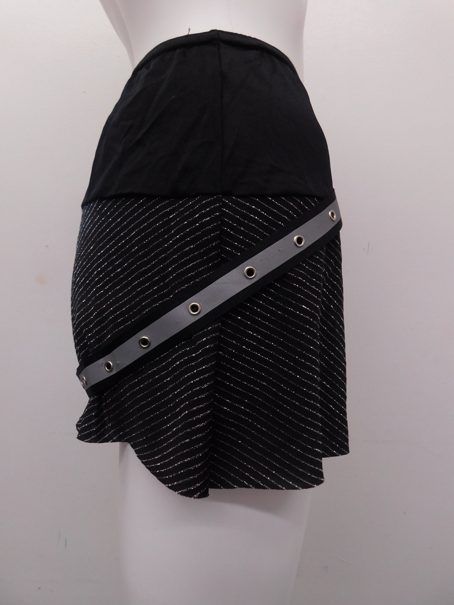 Pre-Owned Skirt Costume Gallery  NONE Large Child Black  Ballet
