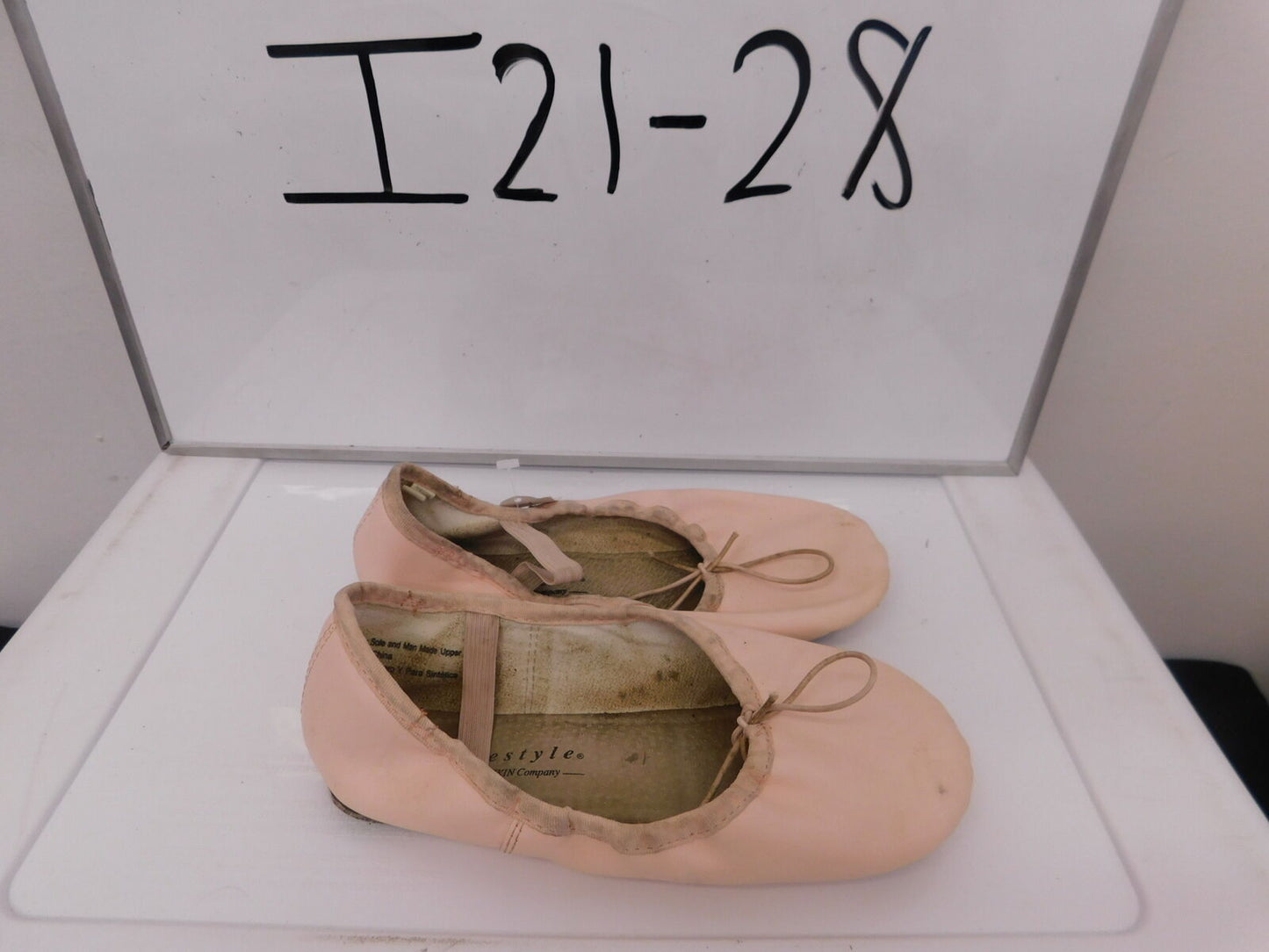 Pre-Owned Ballet Shoes Freestyle Big Kid 2M  Leather  Full Sole