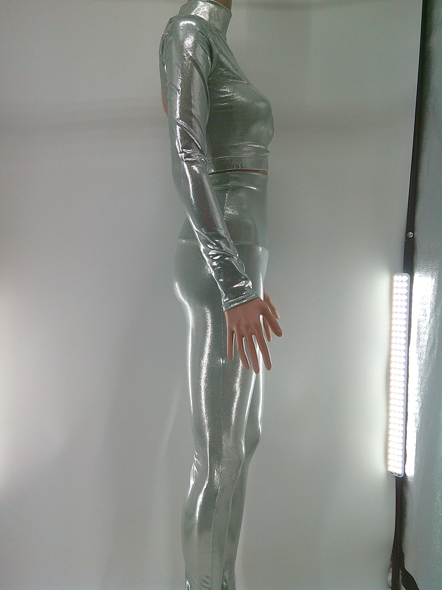 Pre-Owned Costume Balera  ML12486 Small Adult Silver 2 pc Jazz Tap Metallic Tin Man
