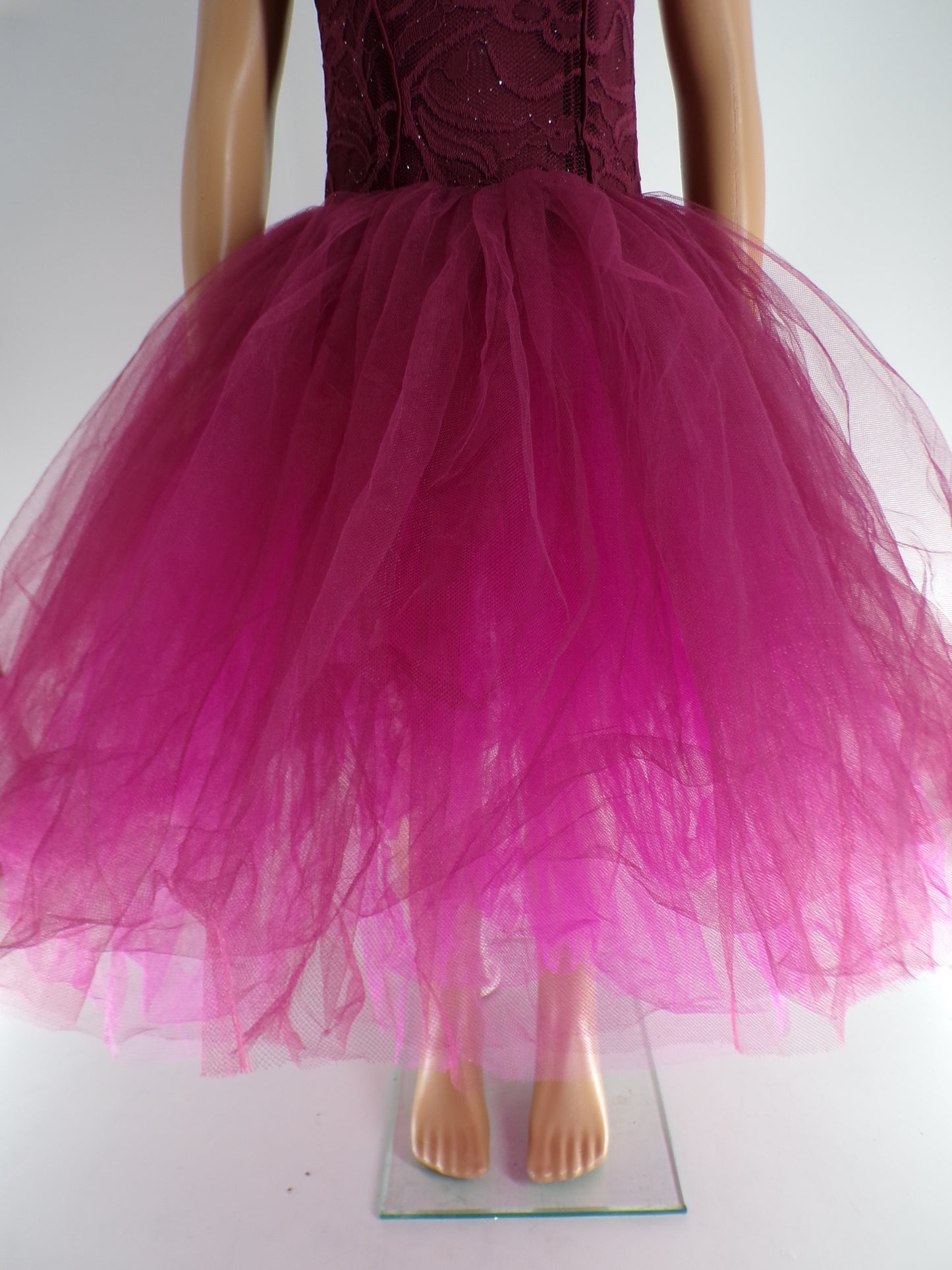 Pre-Owned Costume Gallery  20514 Medium Child Burgundy  Ballet