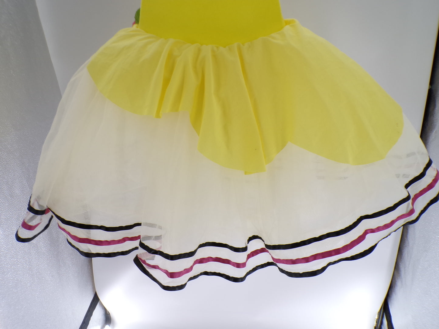 Pre-Owned Costume Curtain Call  C191 Large Child Yellow  Ballet