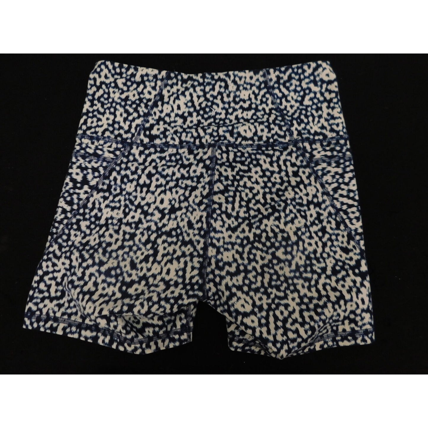Pre-Owned Shorts Old Navy Medium Adult White Jazz