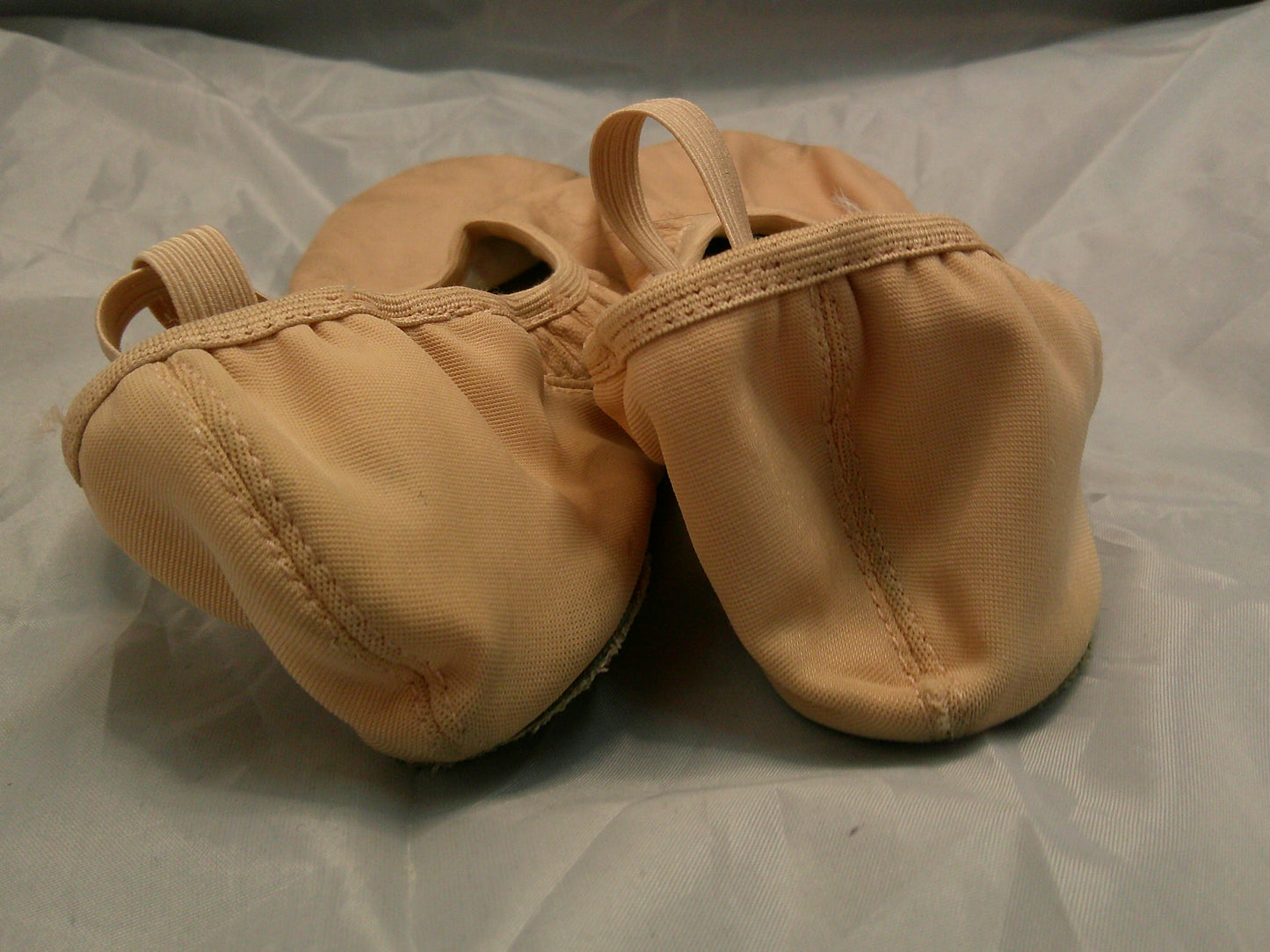 Pre-Owned Ballet Shoes Danz N Motion Adult 8W Leather Cross Straps Split Sole