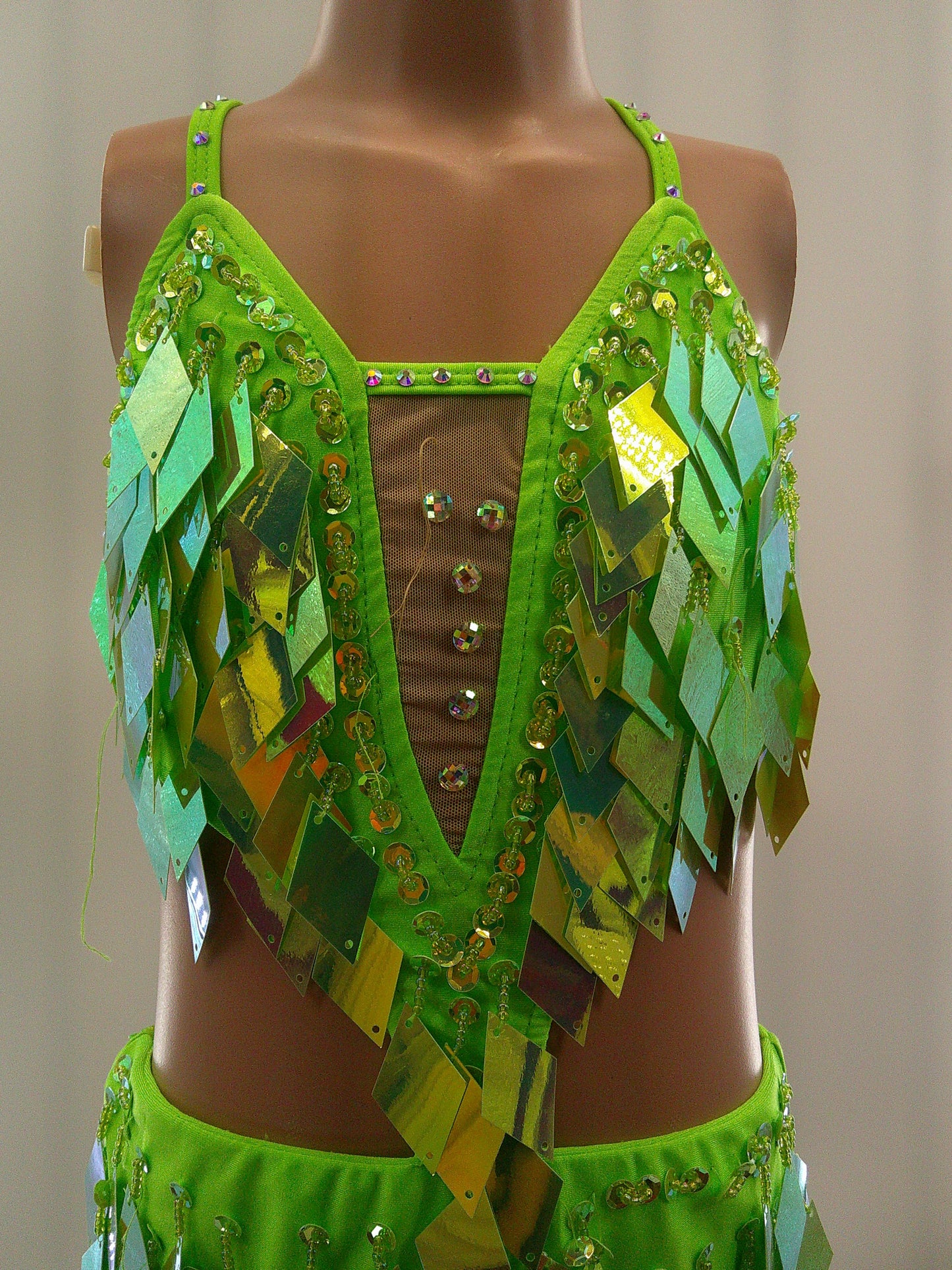 Pre-Owned Costume Medium Child Green Glamour Jazz Tap Musical Theater Mockini Sequin