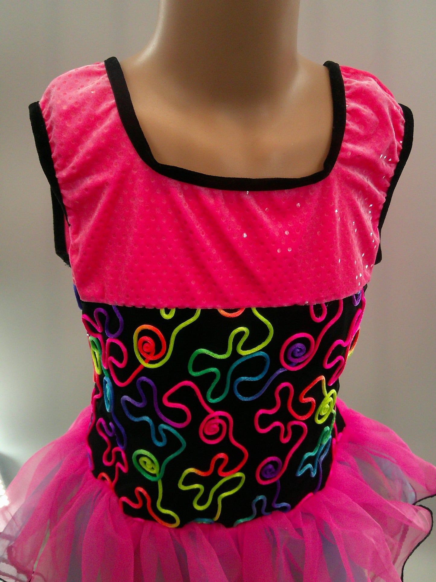 Pre-Owned Costume XL Child Pink Art Stone 2050 Jazz Tap Clogging Swirls Neon Dress
