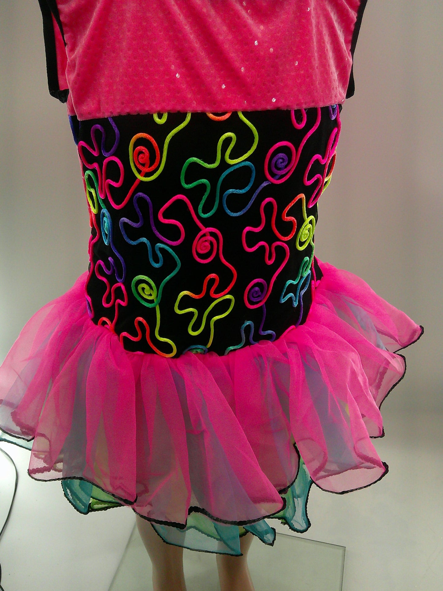 Pre-Owned Costume XL Child Pink Art Stone 2050 Jazz Tap Clogging Swirls Neon Dress