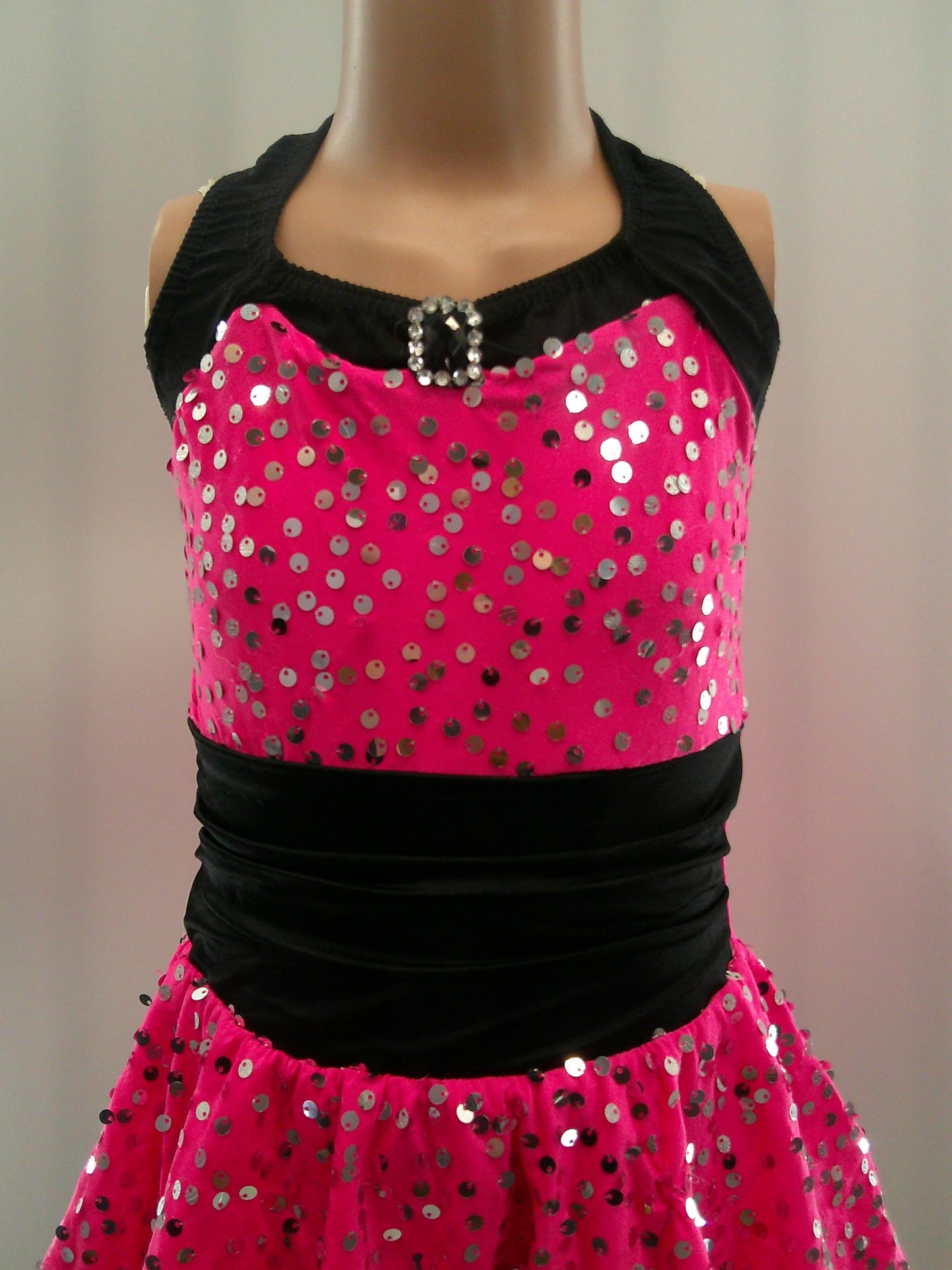 Pre-Owned Costume Medium Child Pink Costume Gallery 17316 Jazz Tap Clogging Musical Theater Sequin Dress Bow