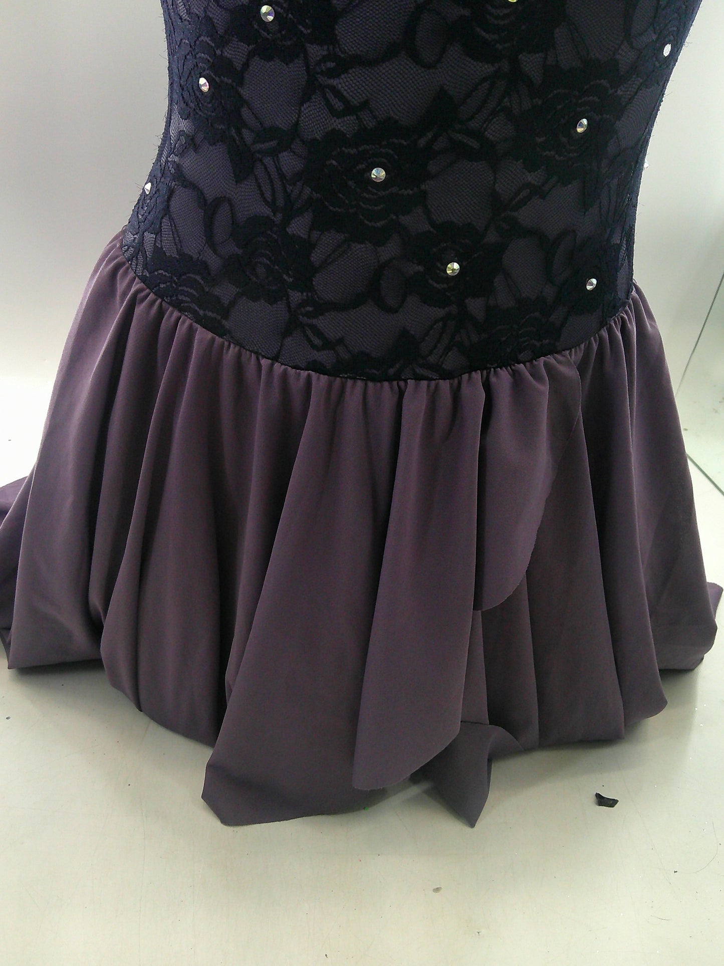 Pre-Owned Costume Medium Adult Purple Curtain Call E1371 Lyrical Ballet Contemporary Lace Rhinestone Dress