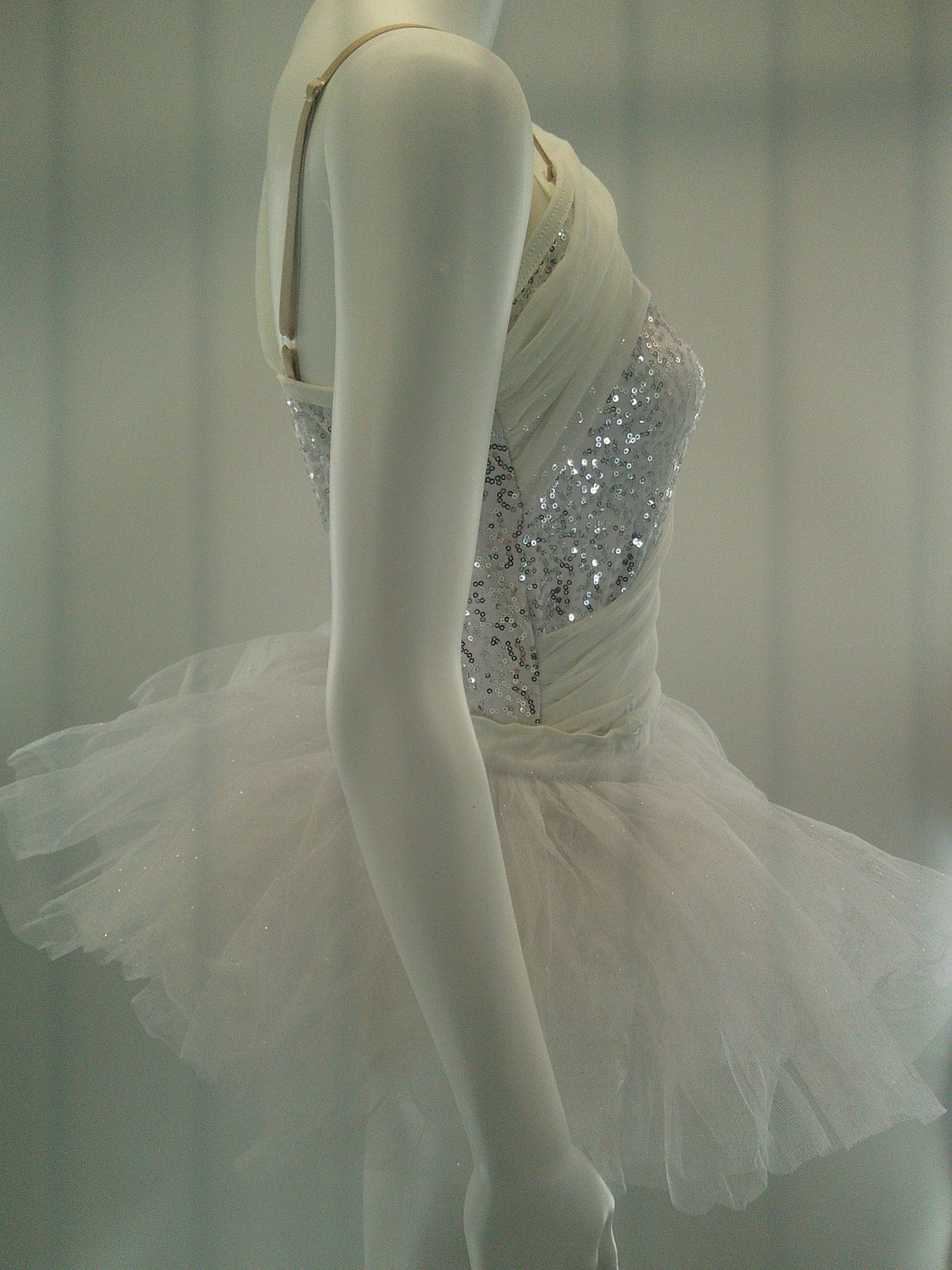 Pre-Owned Costume Medium Adult White Weissman 7412 Lyrical Ballet Contemporary Sequin Tutu