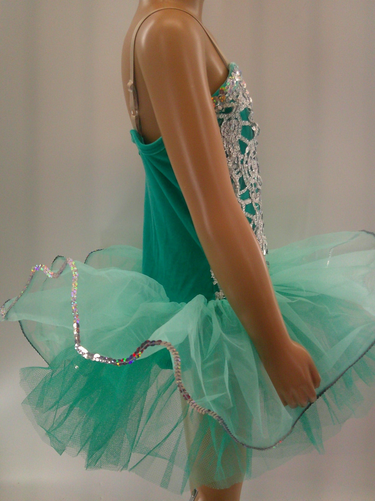Pre-Owned Costume Ballet Medium Child Teal Curtain Call Tutu Sequin Lace YAGP Winter Queen