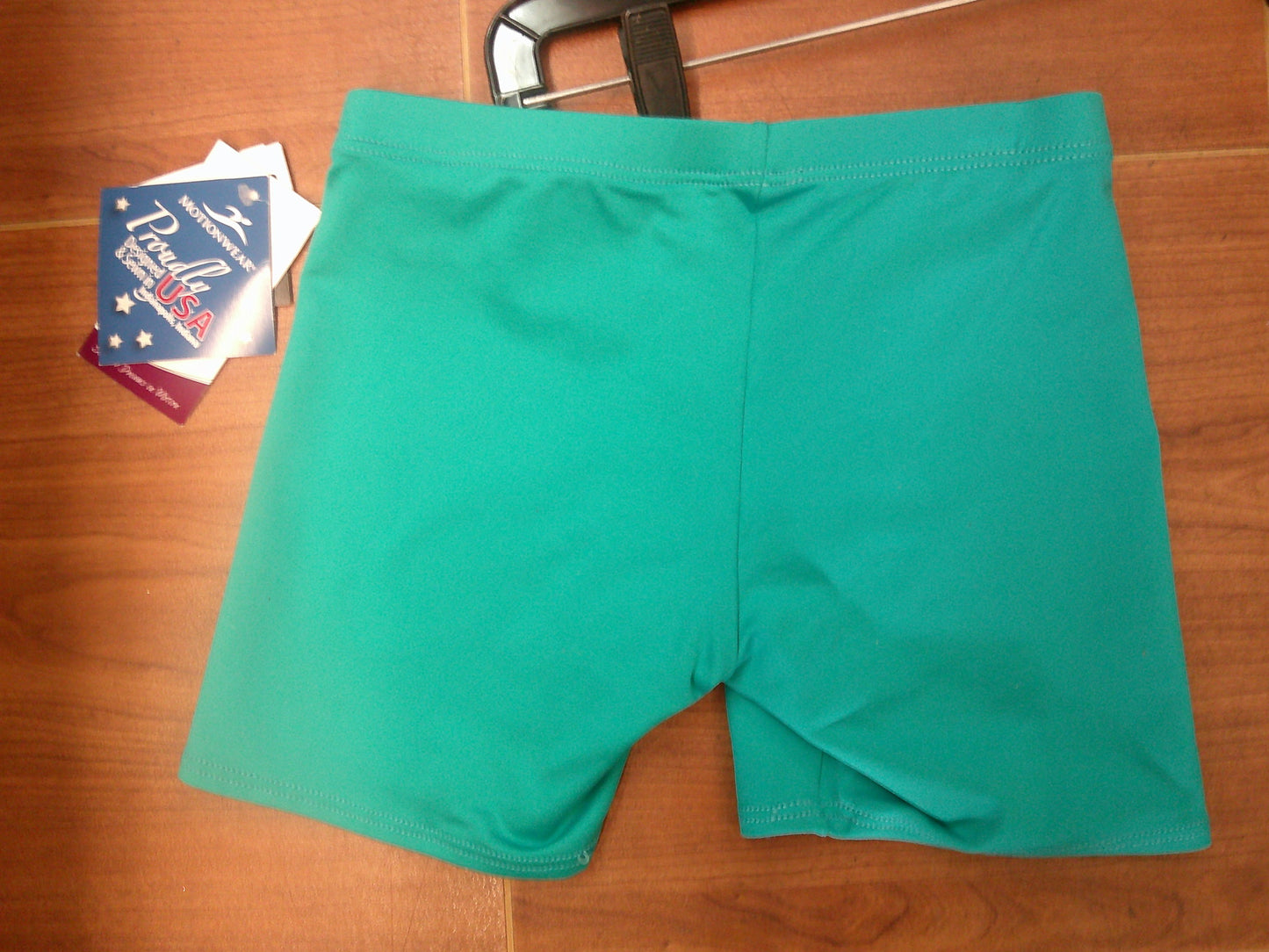 New Shorts Motionwear 7084-Low Rise Shorts