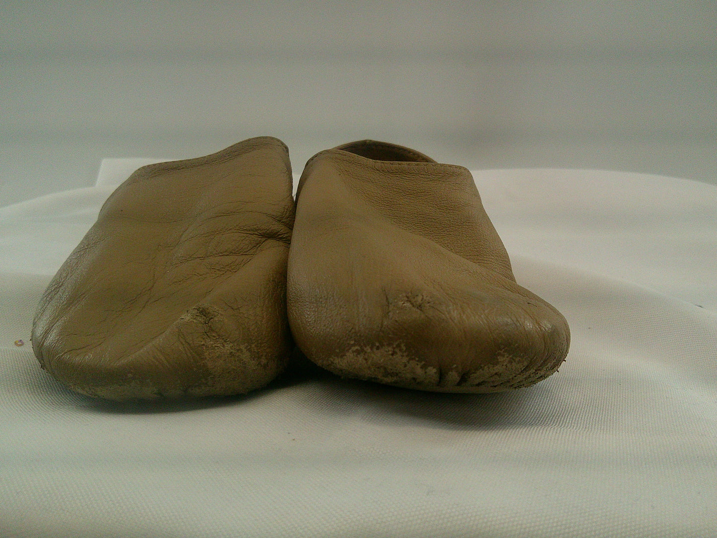 Pre-Owned Jazz Shoes Capezio Adult 5.5M Leather Slip On