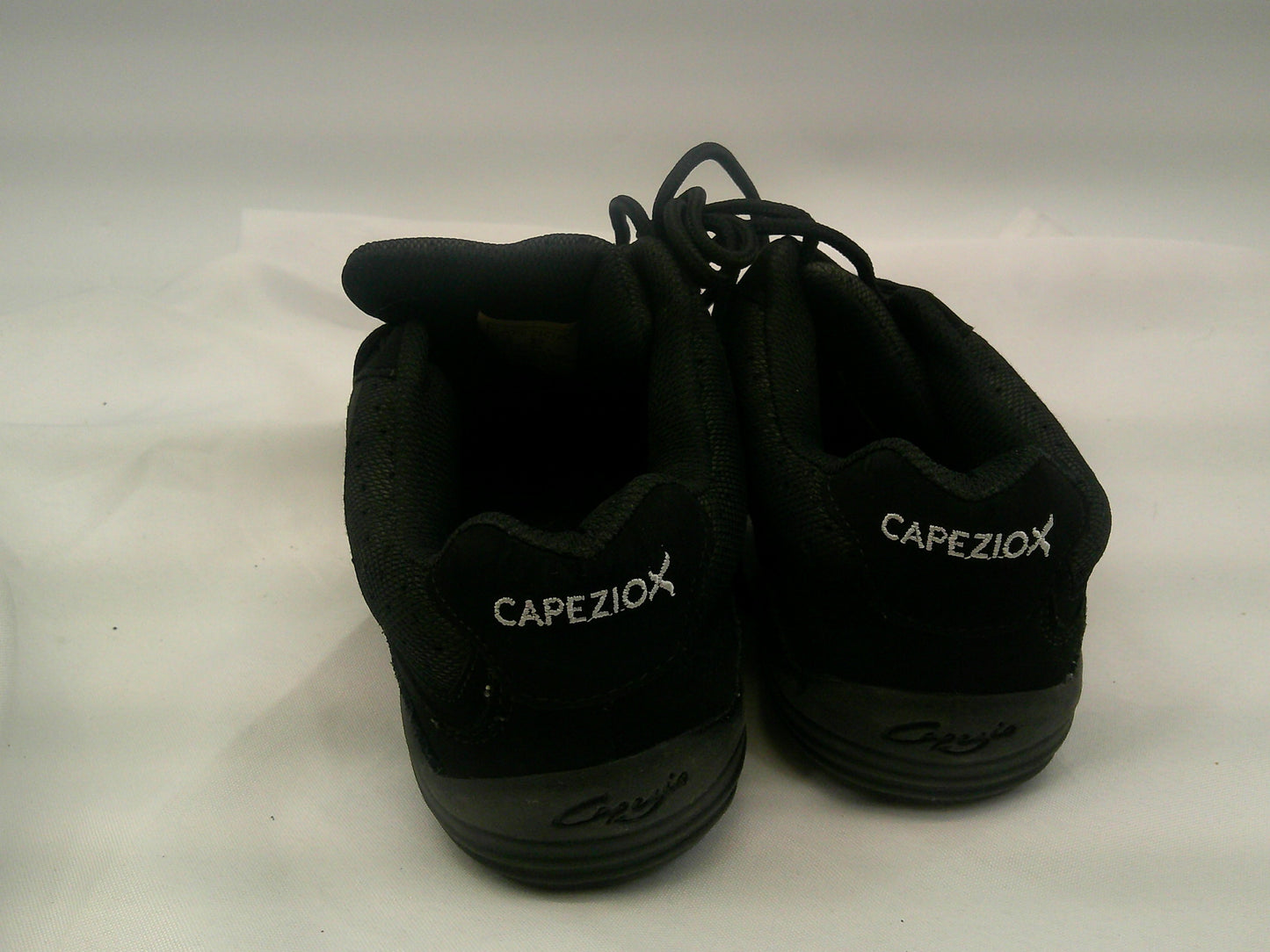 Pre-Owned Hip Hop Shoes Capezio Adult 8.5M Sneakers Leather Lace Up Split Sole