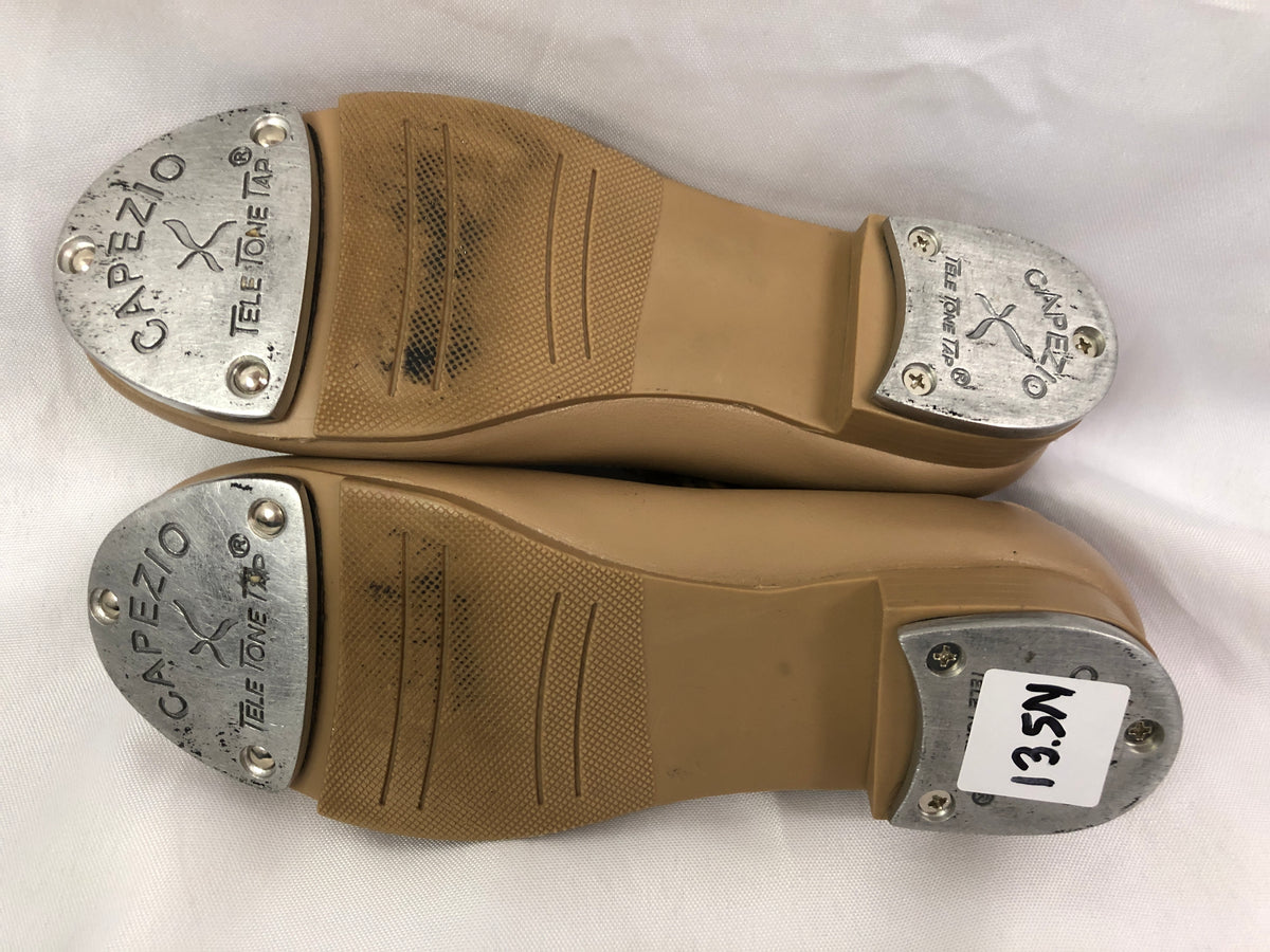 New Tap Shoes Capezio N625C Caramel Size 13M Child NO BOX (Copy)