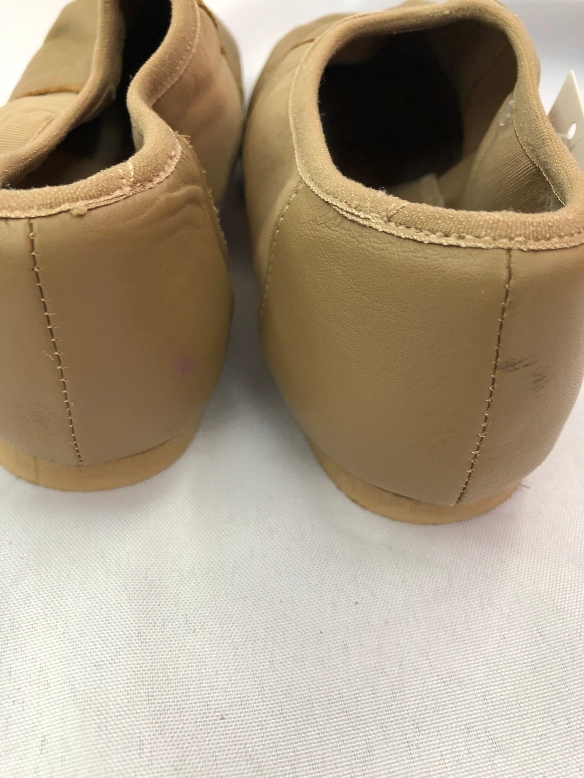 Pre-Owned Jazz Shoes Danz N Motion Tan 9158 Adult 8.5M Slip On Stretch Side