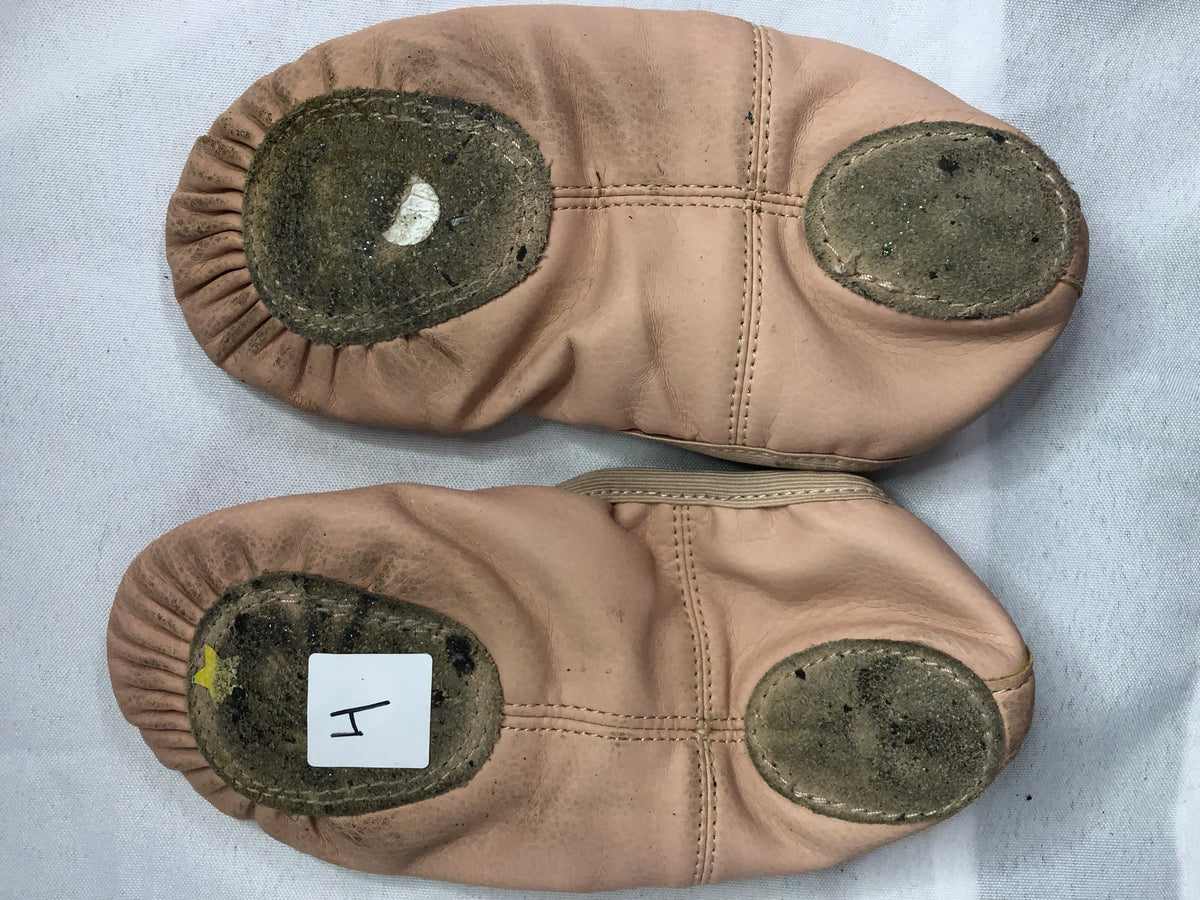 Pre-Owned Ballet Shoes Stelle Child 4M Leather Double Strap Split Sole