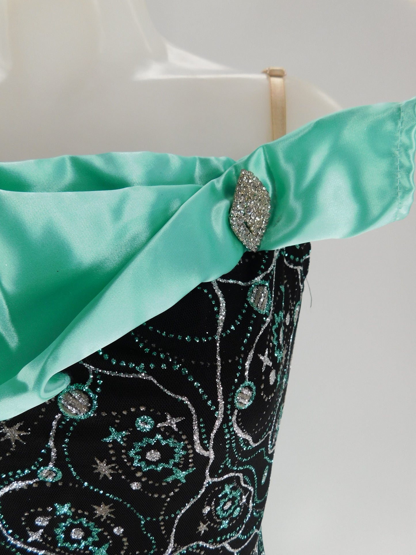 Pre-Owned Costume Dansco   Large Adult Mint Green  Jazz