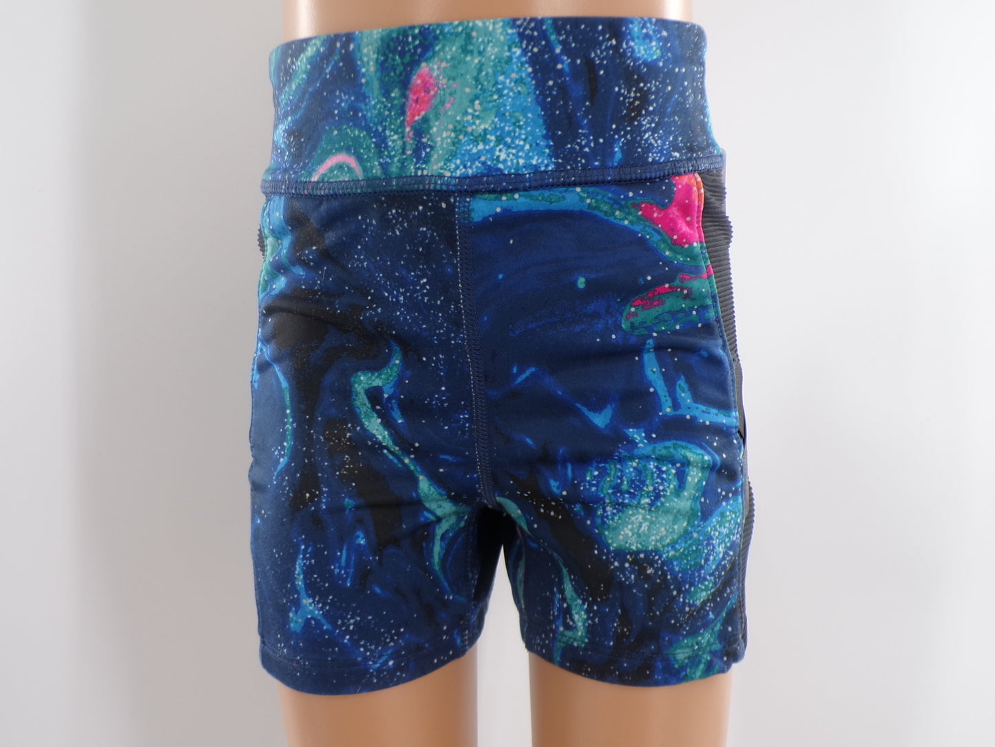Pre-Owned Shorts Avia   Small Child Blue  Gymnastics Cheer
