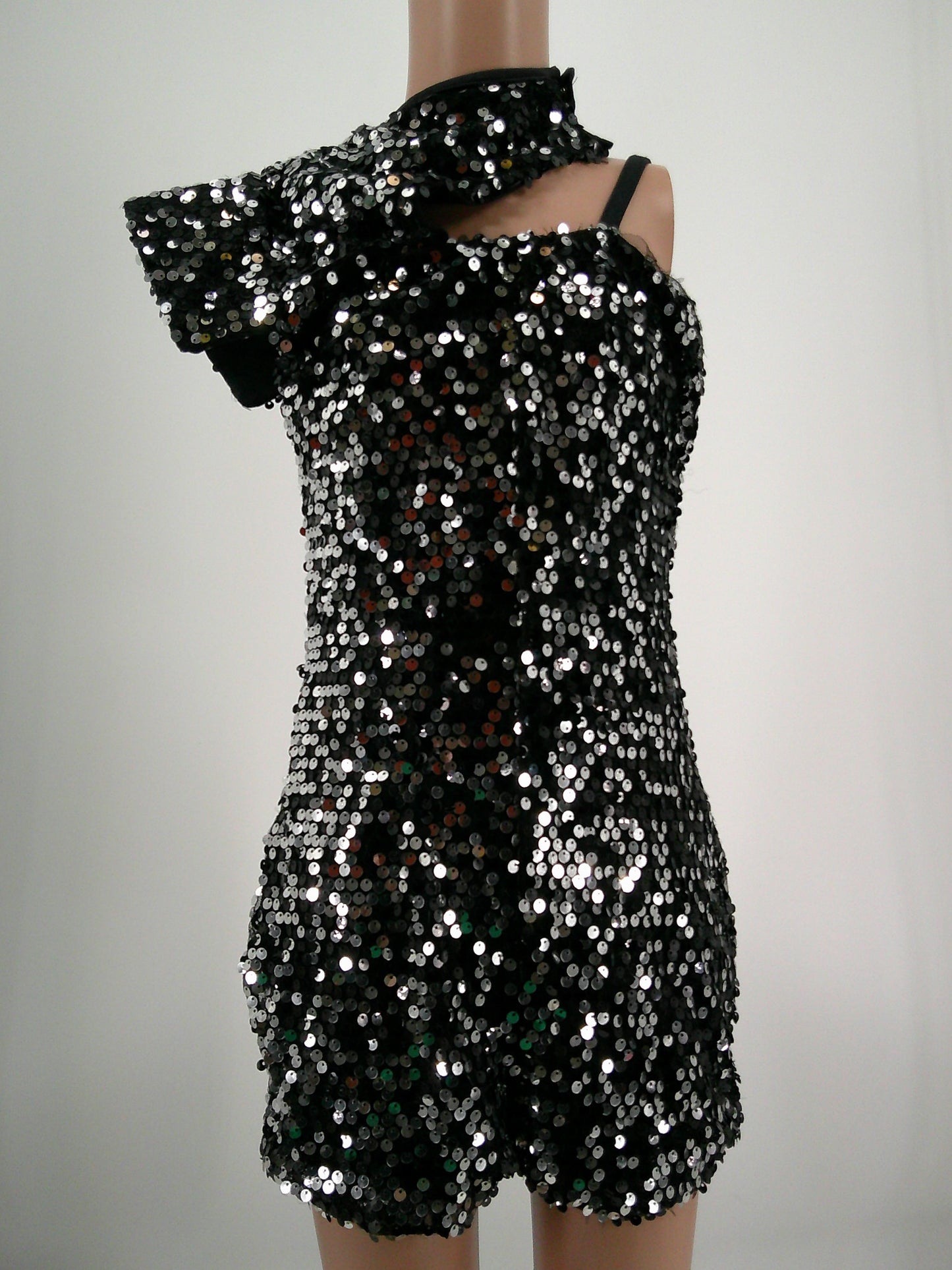 Pre-Owned Costume Kelle   Large Child Black Sparkle Jazz Sequins