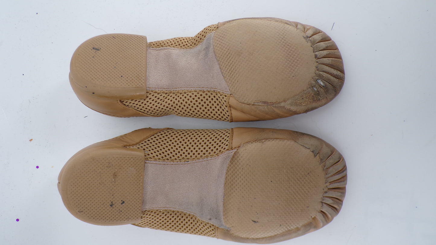 Pre-Owned Jazz Shoes Revolution Adult 6 Pull On Leather Split Sole