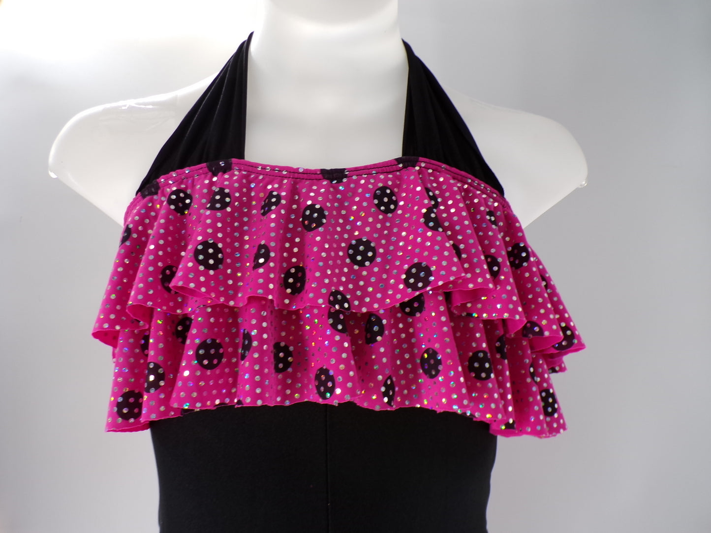 Pre-Owned Costume Leo's   Medium Child Pink Jumpsuit Jazz Sequin Disco