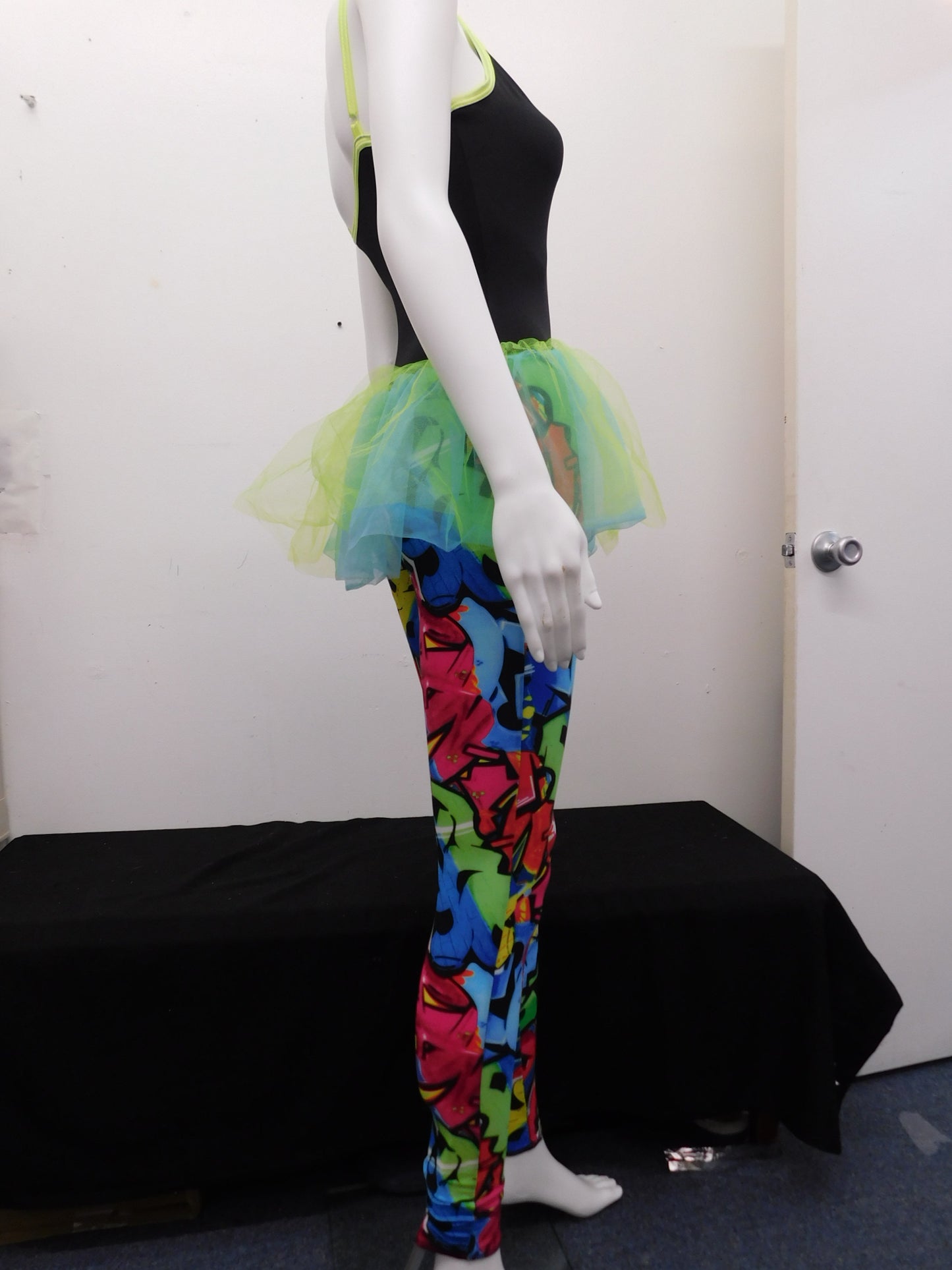 Pre-Owned Costume Curtain Call E1856 Large Adult Neon Hip Hop