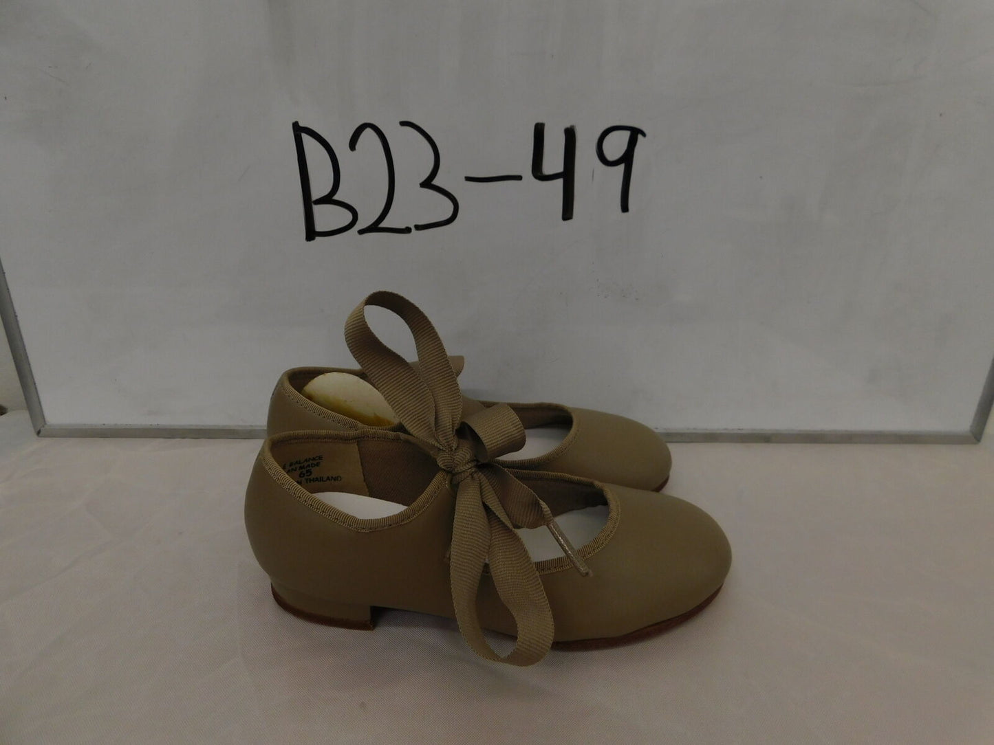 Pre-Owned Tap Shoes Barbette Toddler 10M Tyette Leather Ribbon or Elastic Student