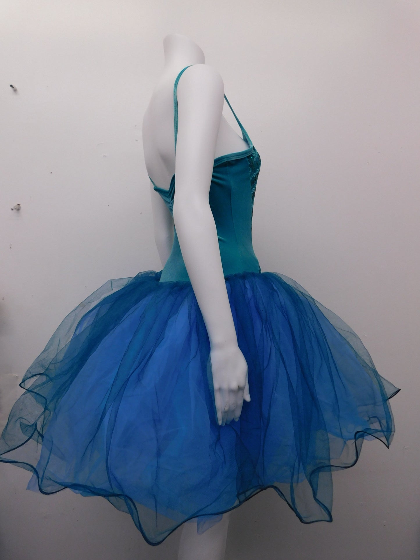Pre-Owned Costume Curtain Call E1666 Small Adult Turquoise Tutu Ballet