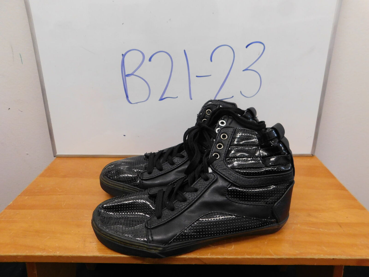 Pre-Owned Shoes Unbranded Adult 6 Leather